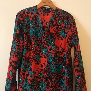 V-neck blouse, size M